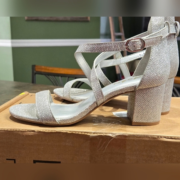 Ankis Silver Strappy Block Heel Sandals #456 - Picture 5 of 11